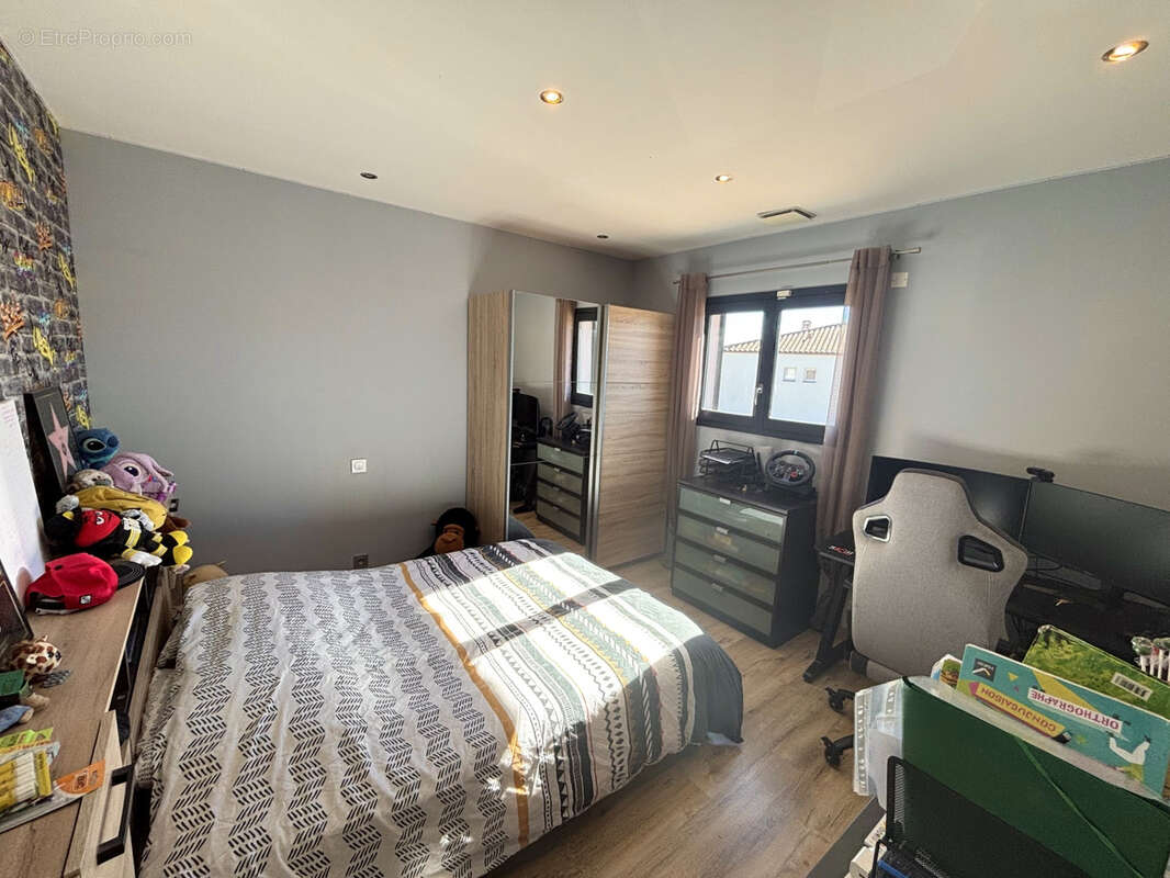 Maison à SAINT-JEAN-LASSEILLE