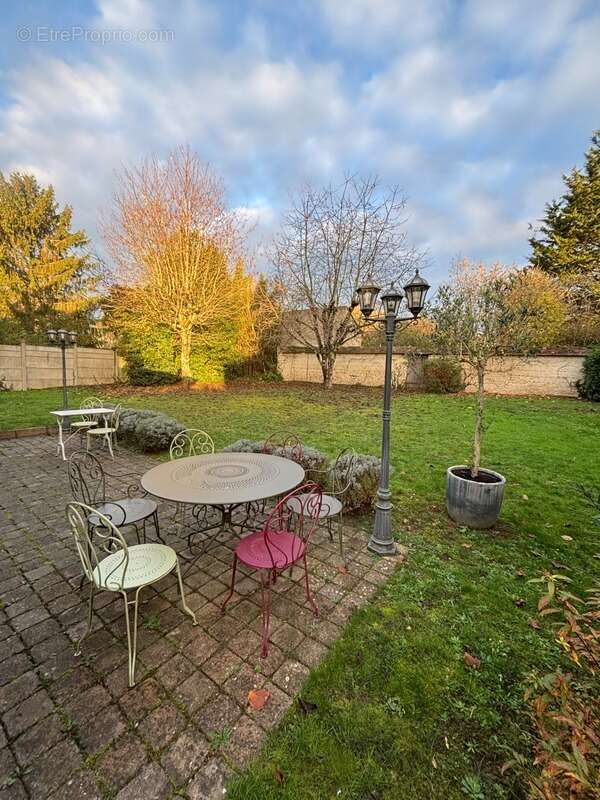 Maison à MONTIGNY-SUR-LOING