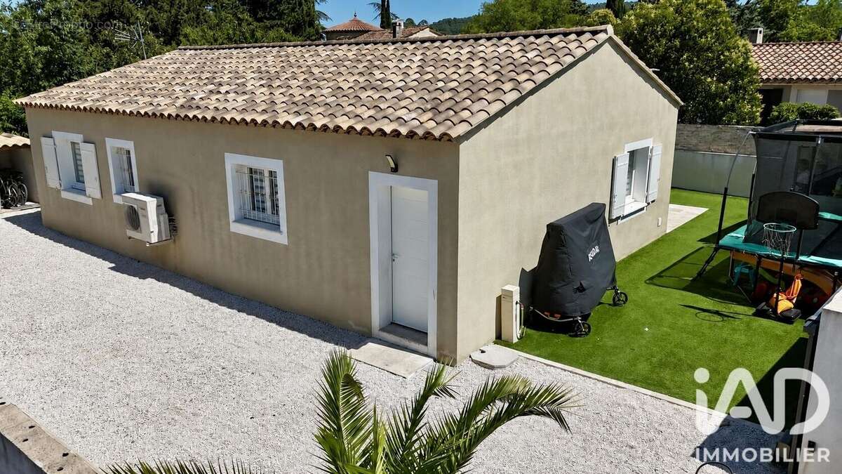 Photo 2 - Maison à FORCALQUEIRET