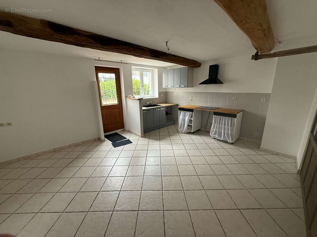 Appartement à CHATILLON-SUR-CHALARONNE
