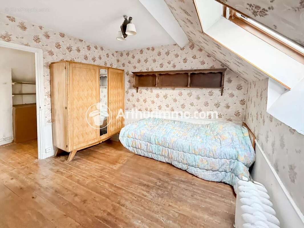 Maison à ETIOLLES