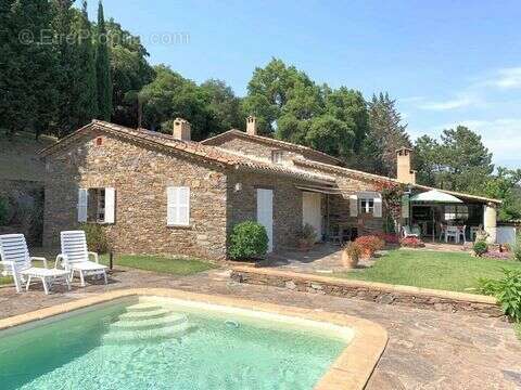 Maison à LA GARDE-FREINET