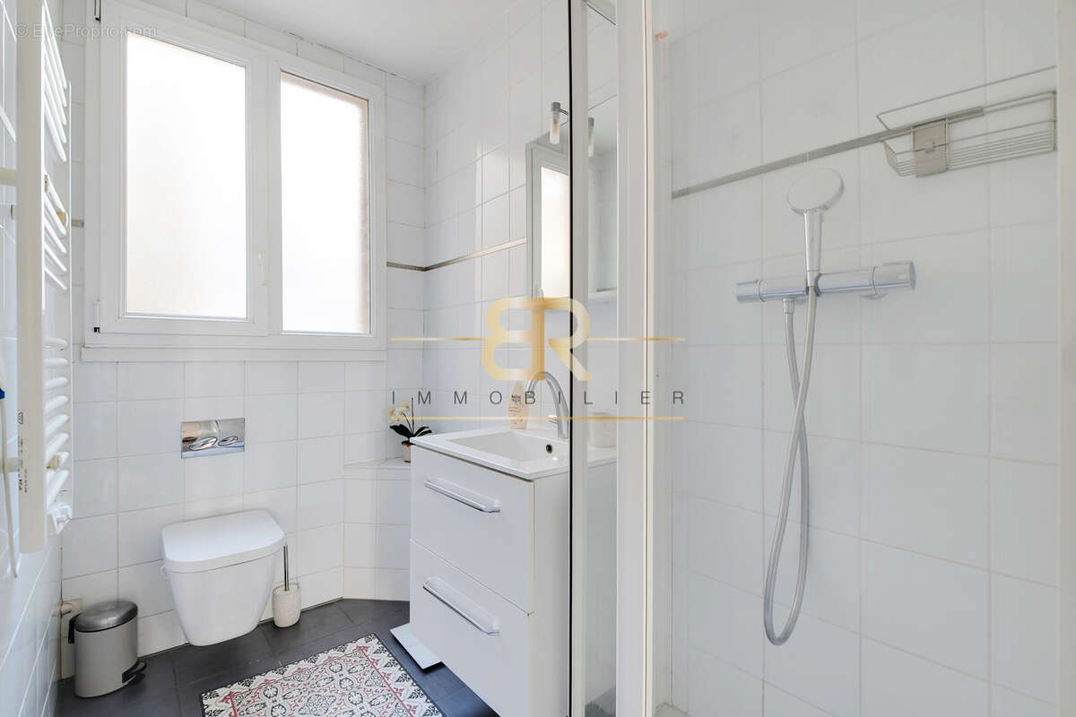 Appartement à PARIS-4E