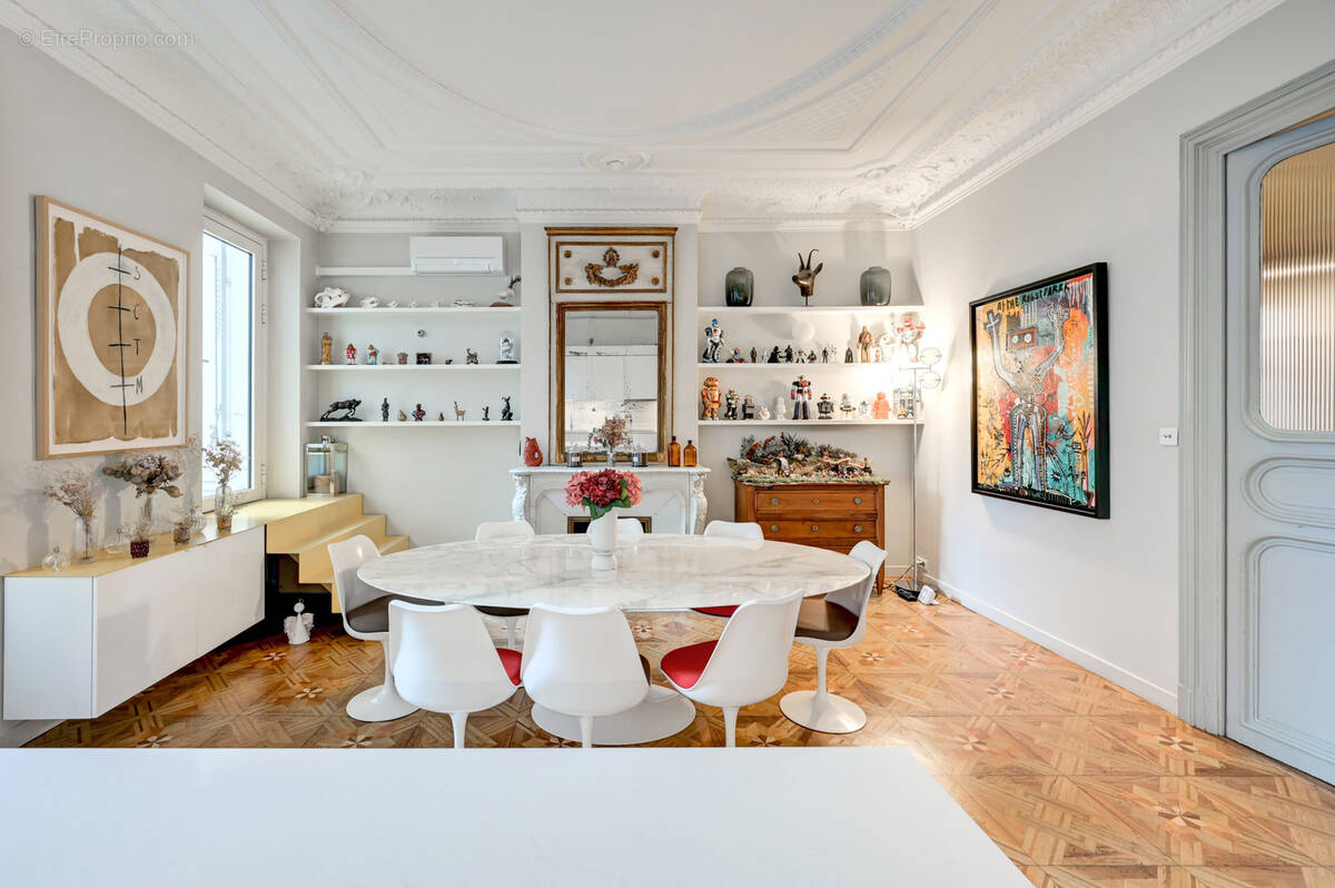 Appartement à MARSEILLE-6E