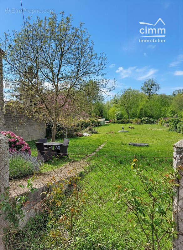 Terrain à MONTARGIS