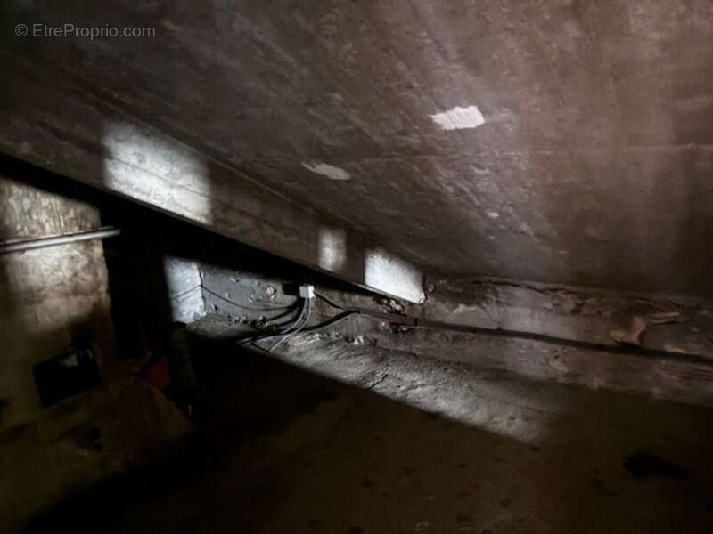 Maison à LA ROQUEBRUSSANNE