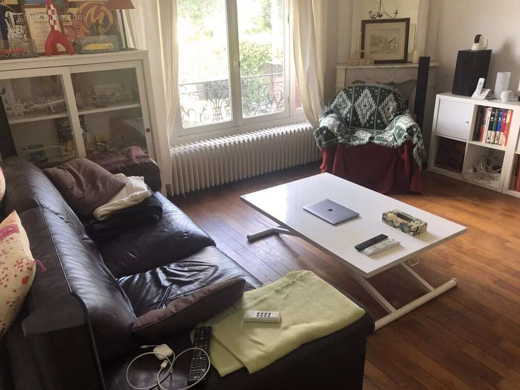 Maison à EPONE