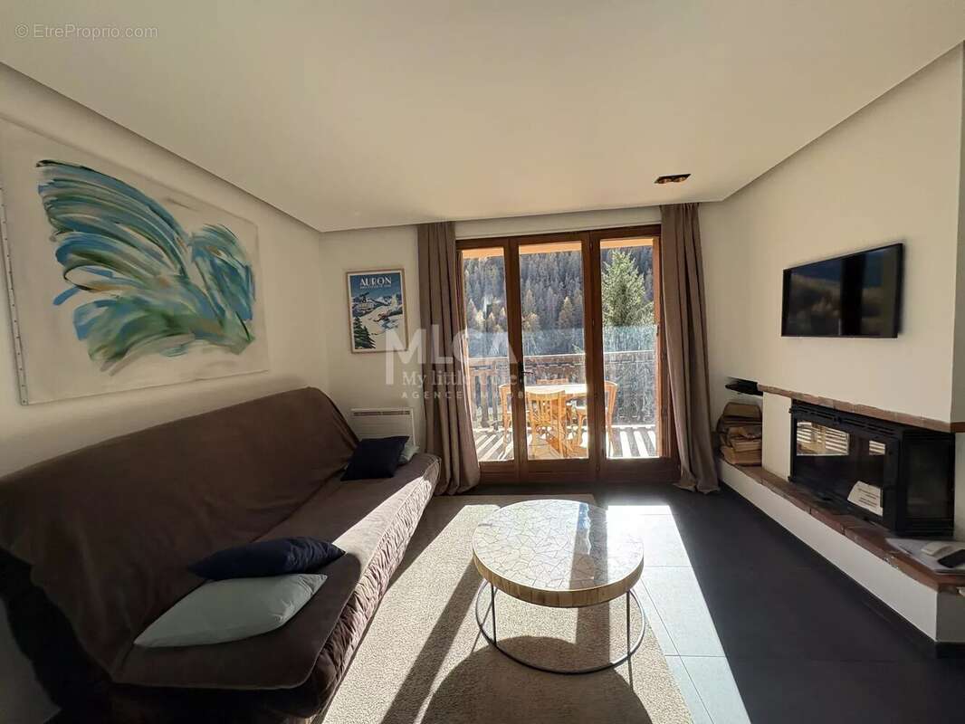 Appartement à SAINT-ETIENNE-DE-TINEE