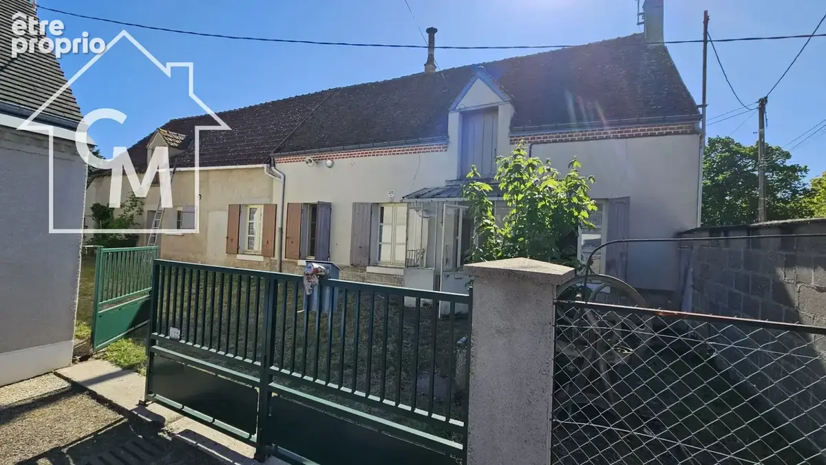 Maison de plain-pied à rénover avec dépendances et terrain de 309 m2 - photo 1