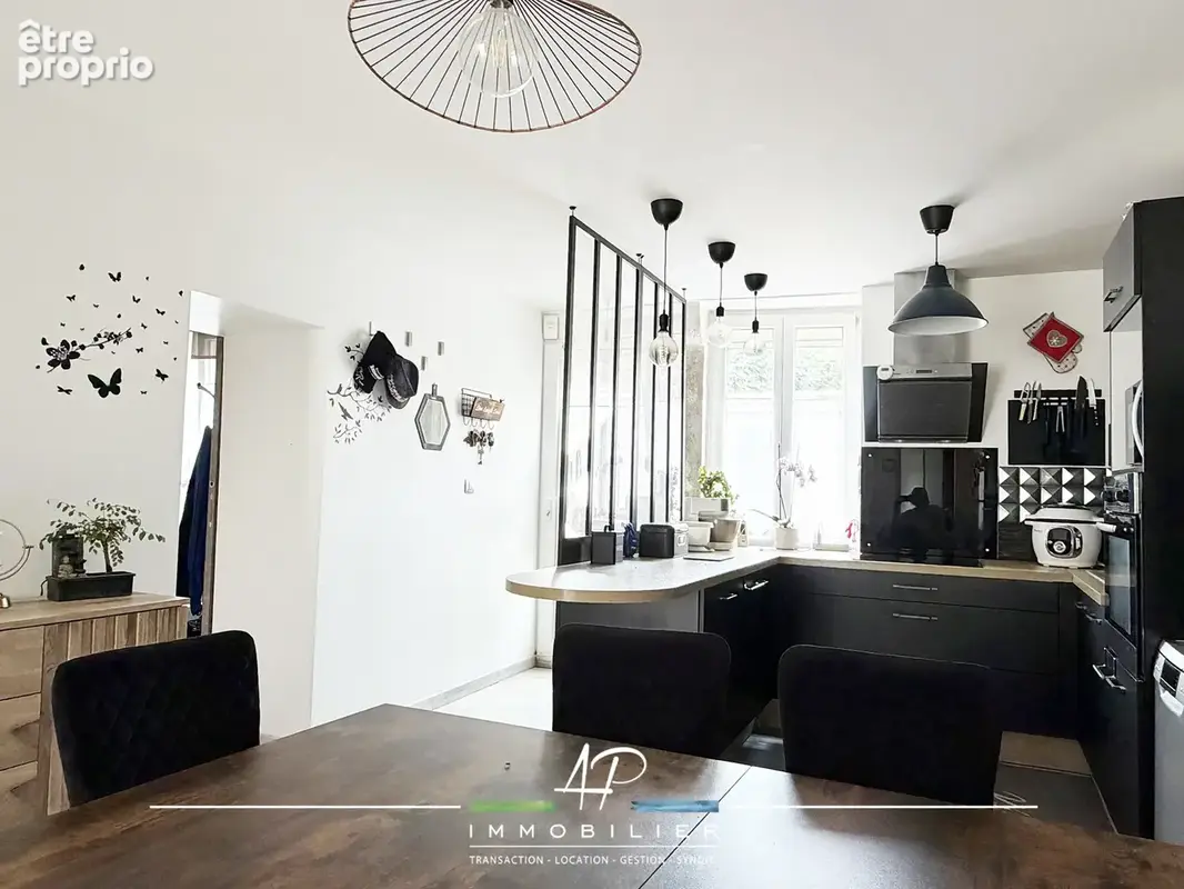 Maison de village avec appartement indépendant, terrasse, jardin et garage - photo 4