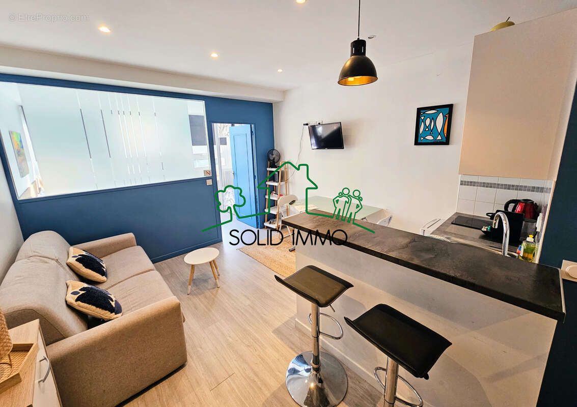 Appartement à PARIS-20E