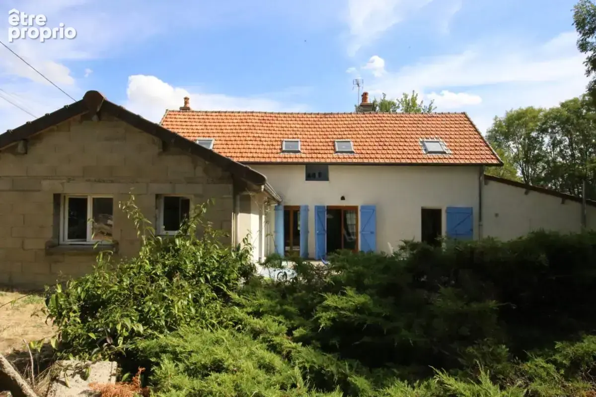 Maison de campagne sur 2 816 m² - photo 2