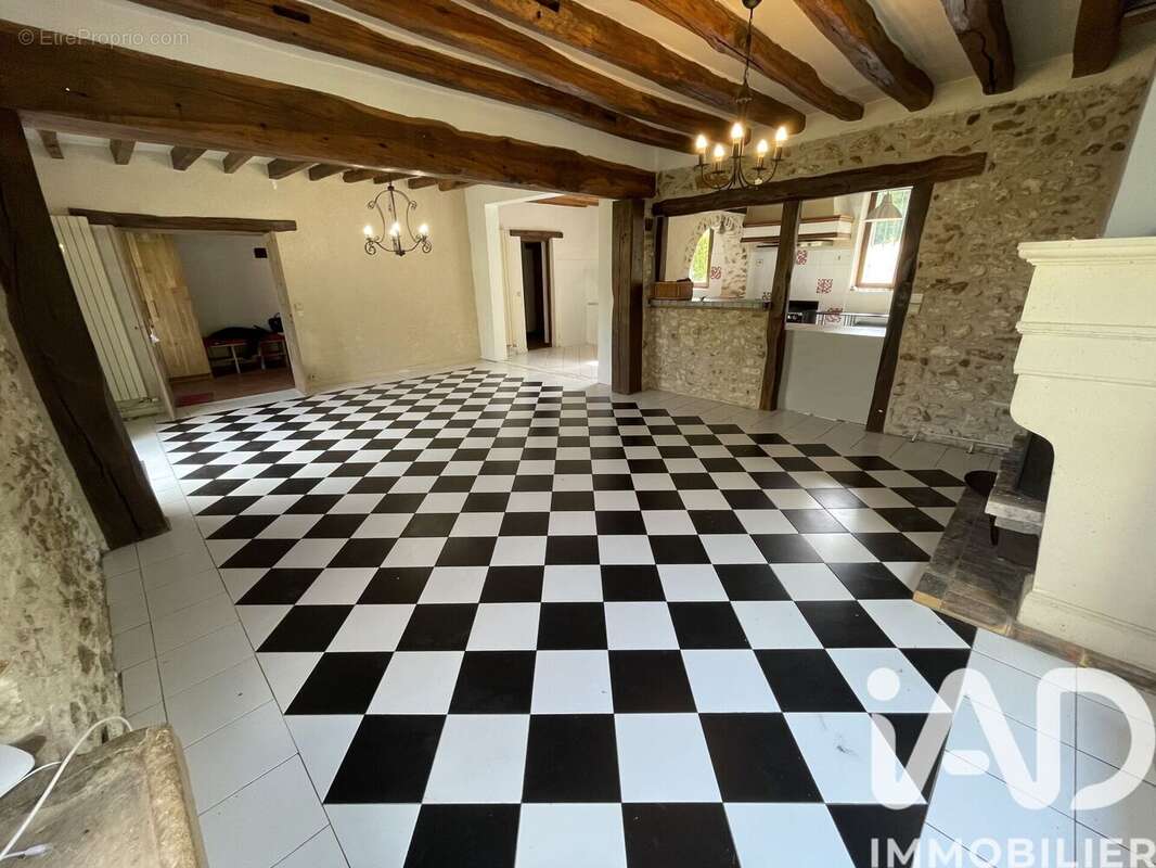 Photo 6 - Maison à JOUY-LE-CHATEL