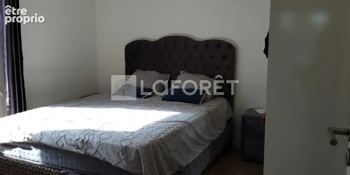 À vendre - Appartement F3 avec 2 terrasses et box à Thiais - photo 8
