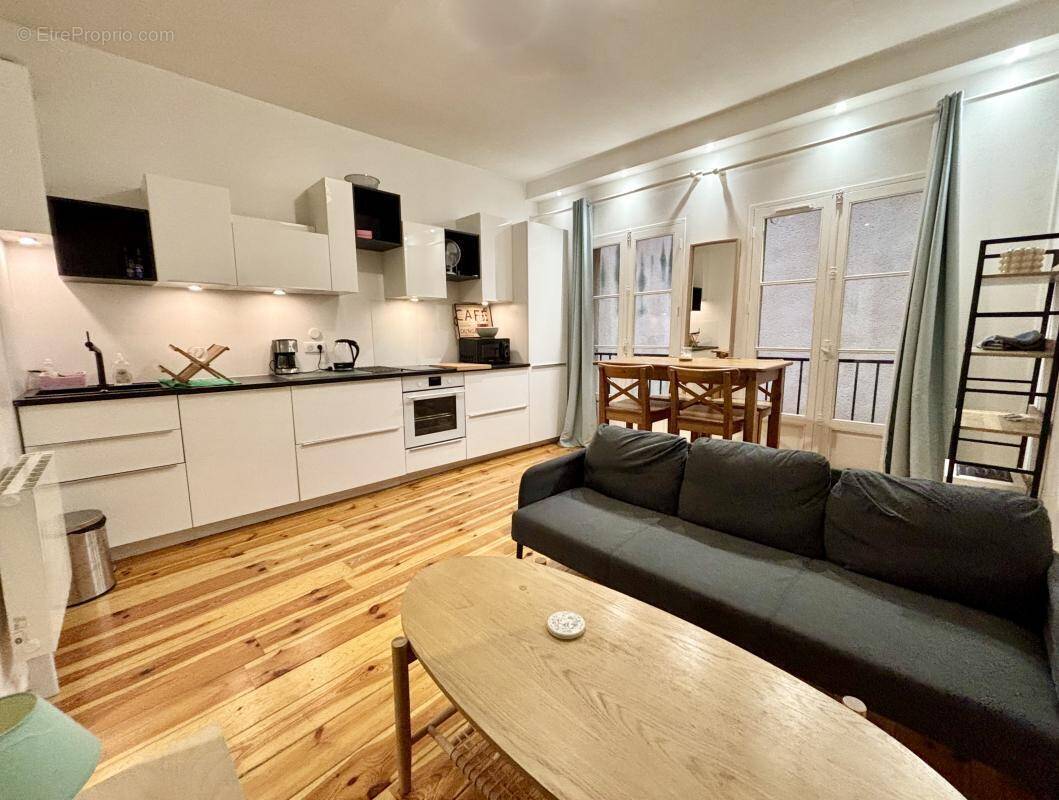 Appartement à BORDEAUX