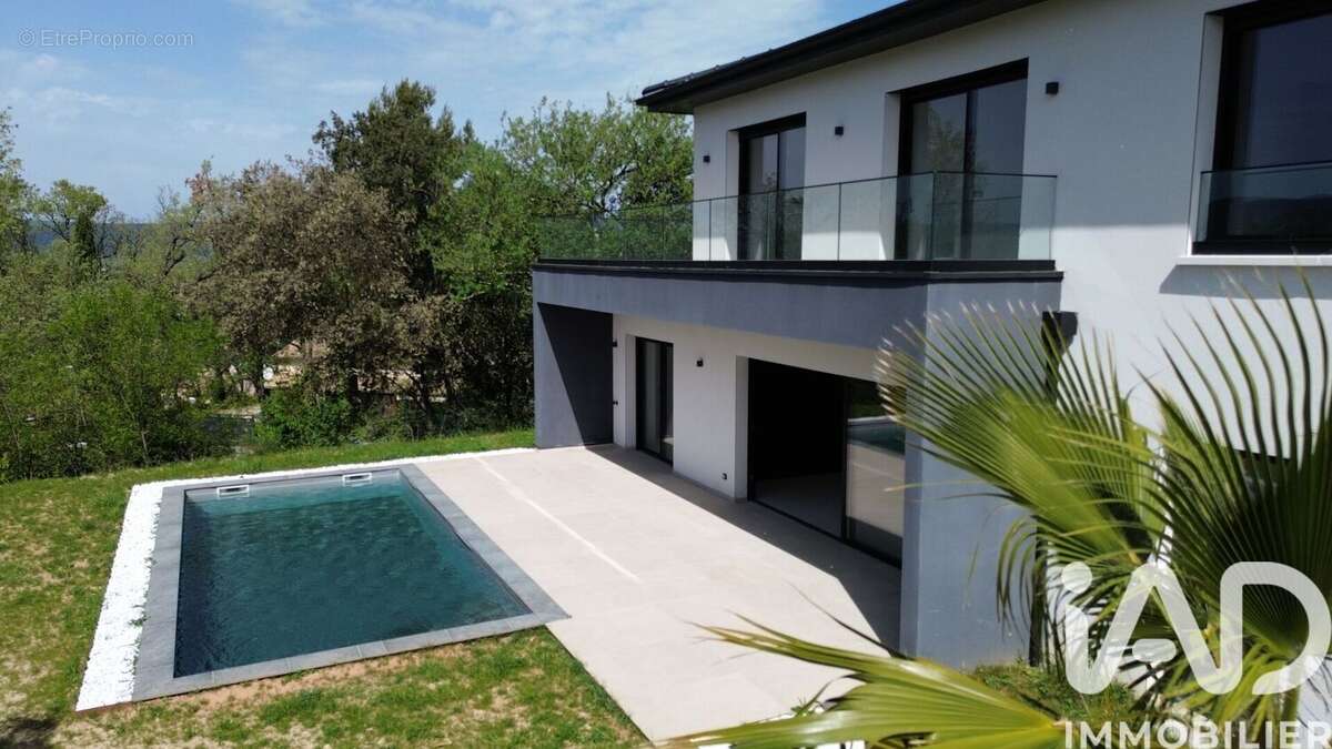 Photo 2 - Maison à MALATAVERNE