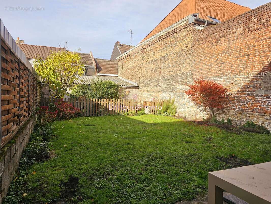 Maison à SAINT-AMAND-LES-EAUX