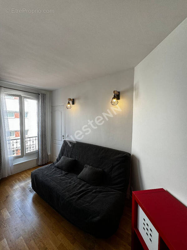 Appartement à PARIS-19E
