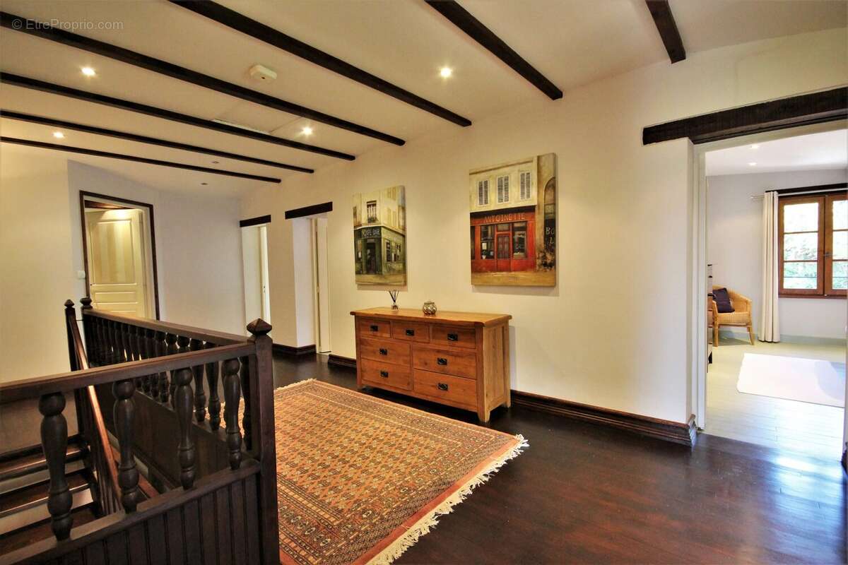 Propriété en pierres, 6 Chambres et piscine - photo 12