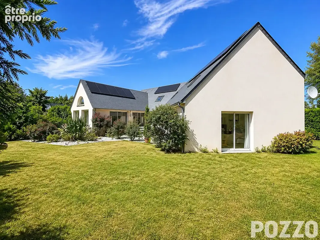Bréville-sur-Mer, Spacieuse maison de 237 m² avec piscine intérieure et grand garage - photo 17