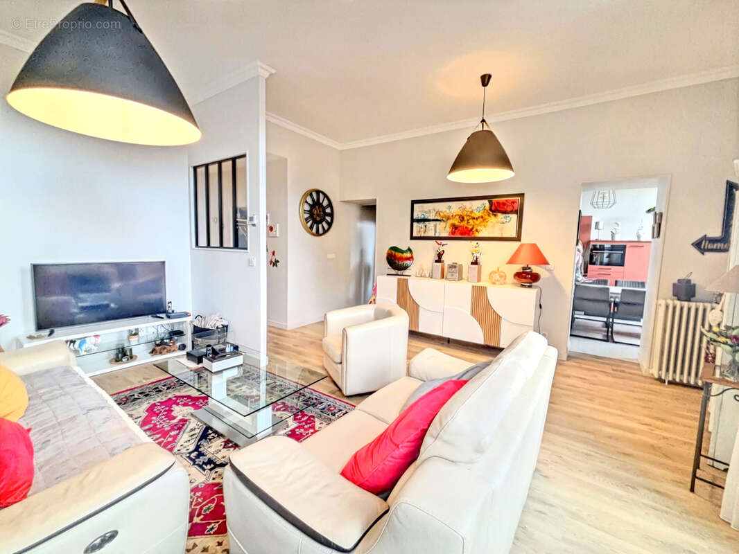 Appartement à AIX-LES-BAINS