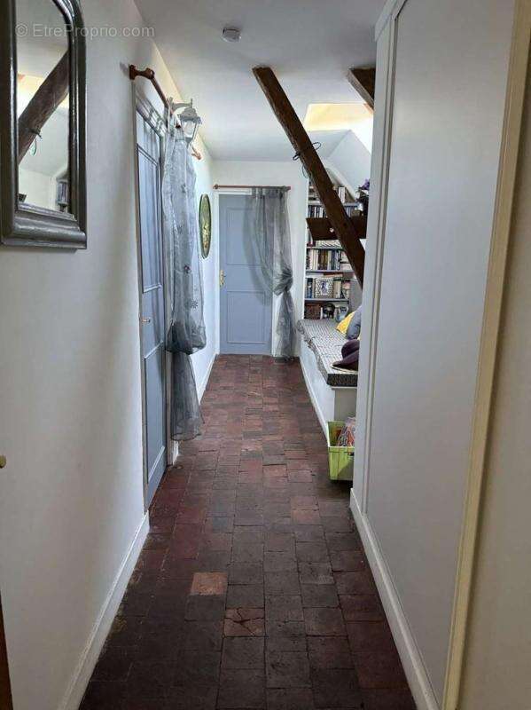 Maison à CONDE-SUR-HUISNE