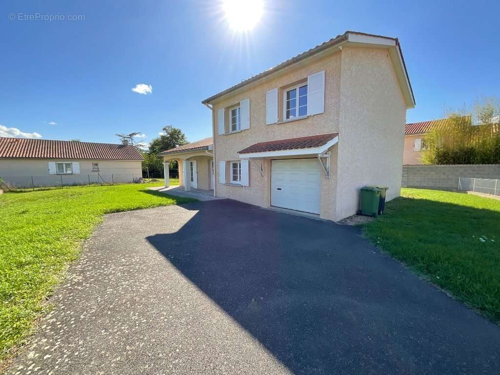 Maison à SAINT-GALMIER