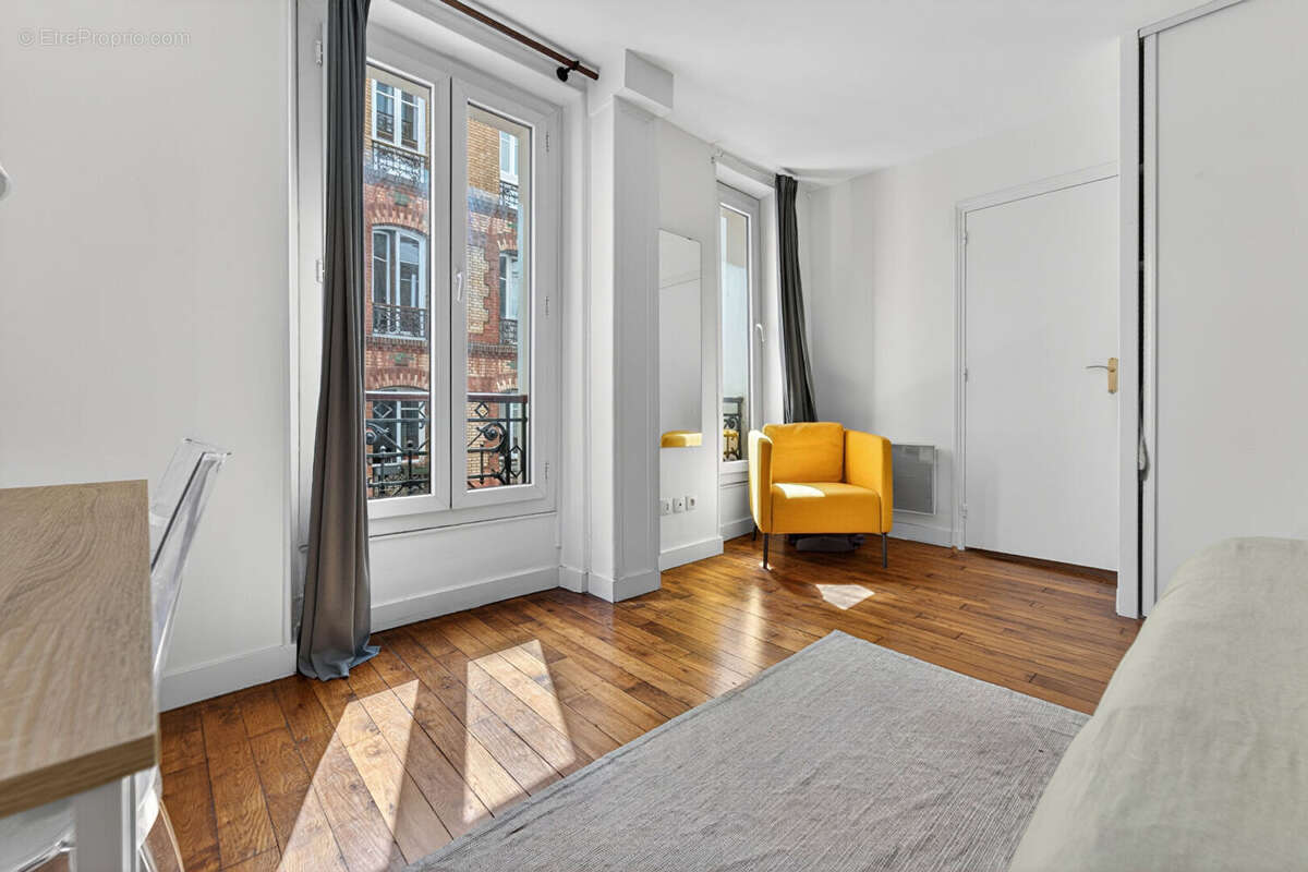 Appartement à PARIS-10E