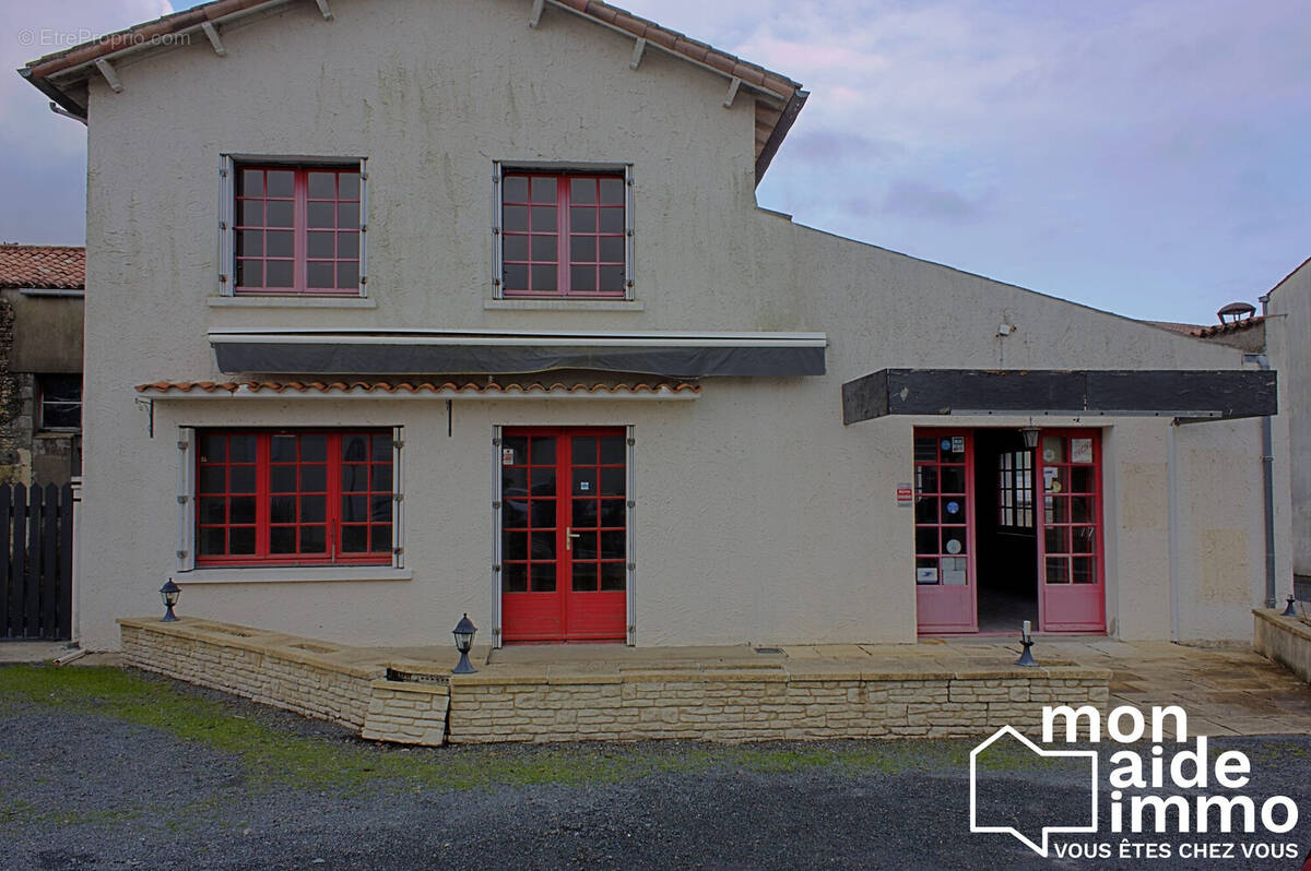 Maison à SAINT-PIERRE-LE-VIEUX