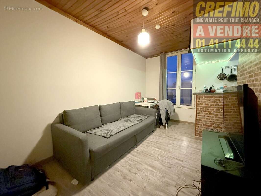 Appartement à COURBEVOIE