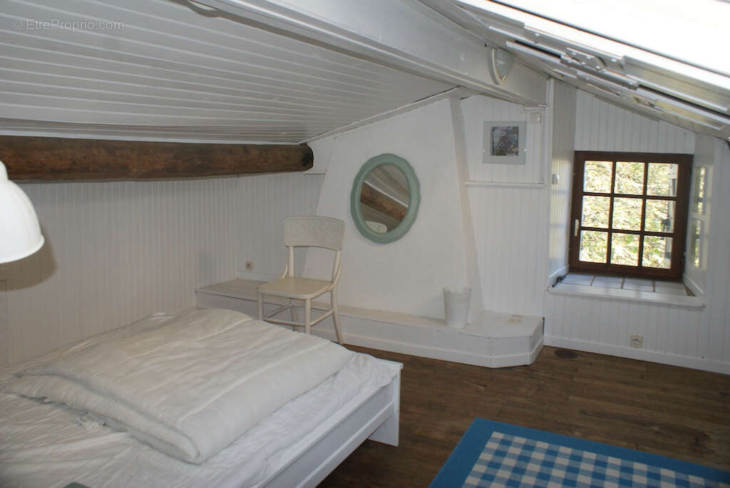 A VOIR. Belle maison en pierre de 4 chambres avec dépendances et vues sur terrain d'environ 2811m2 - photo 24