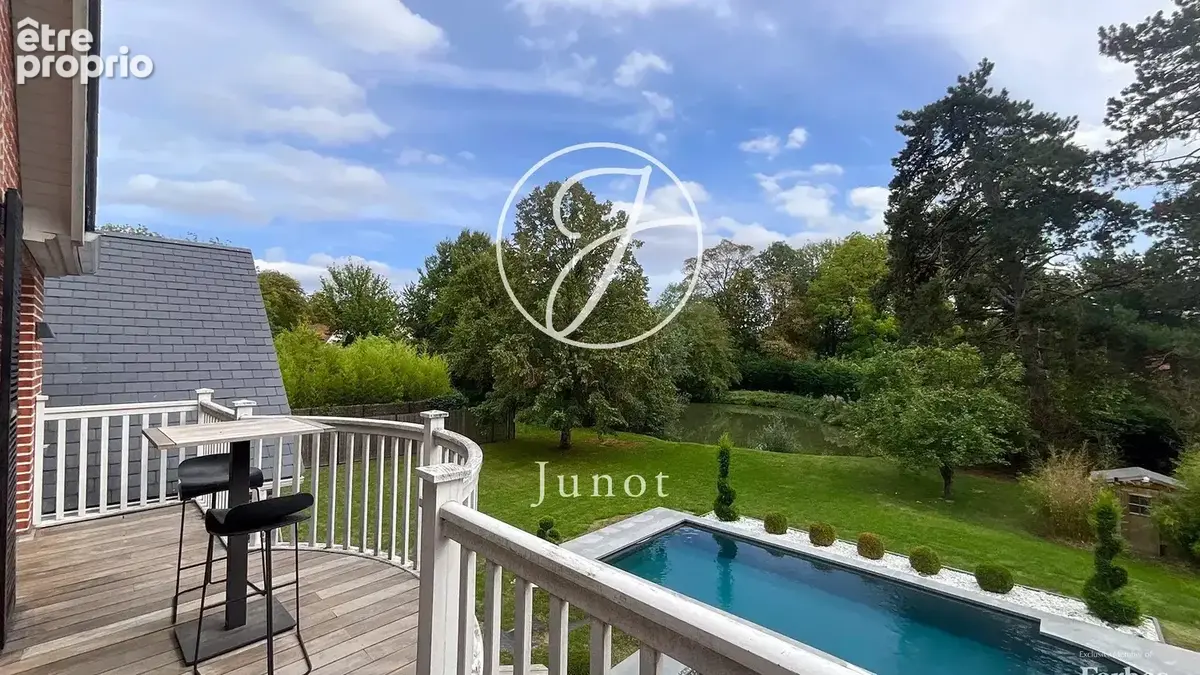 Mouvaux – Maison d’exception – 7 pièces - 262.48m² habitables – 7 pièces – 5 chambres – Piscine – Parc paysagé – Garage et parki - photo 10