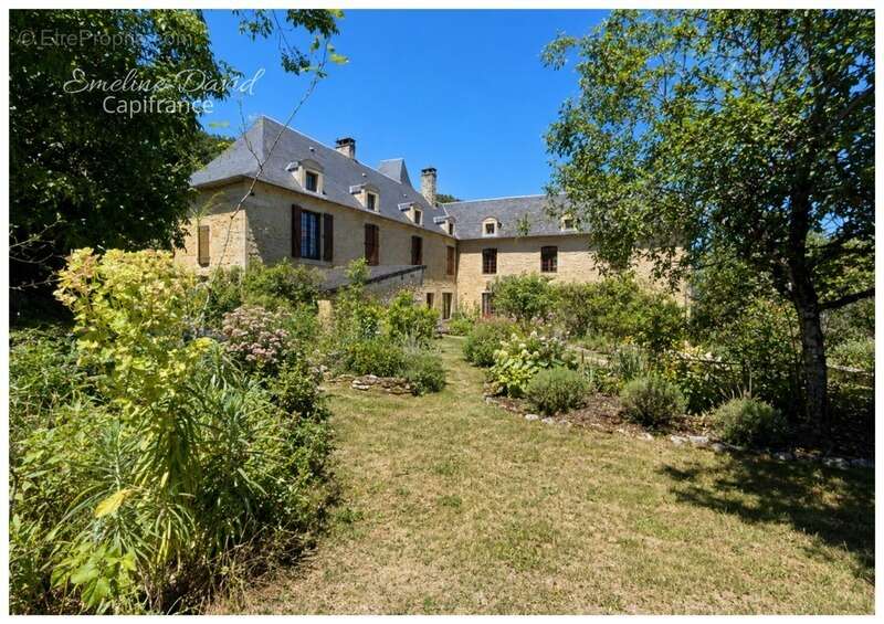 Maison à SALIGNAC-EYVIGUES