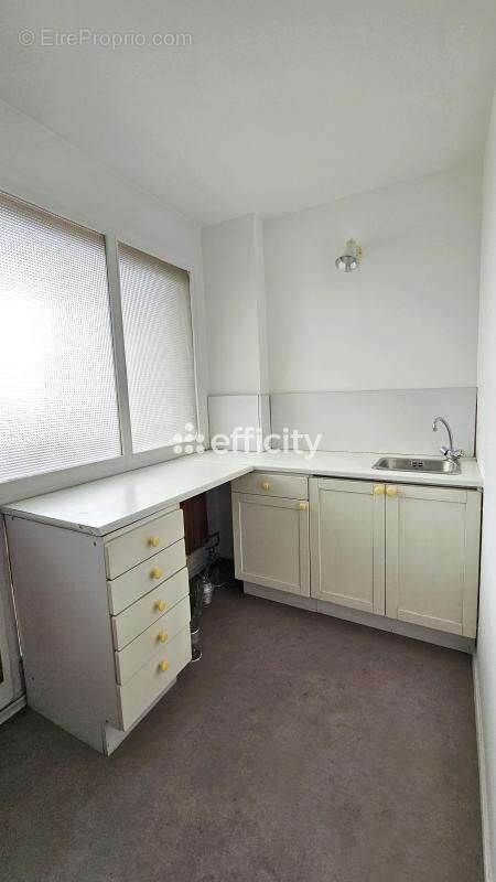Appartement à FRESNES