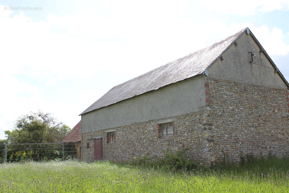 Maison à MORVILLIERS