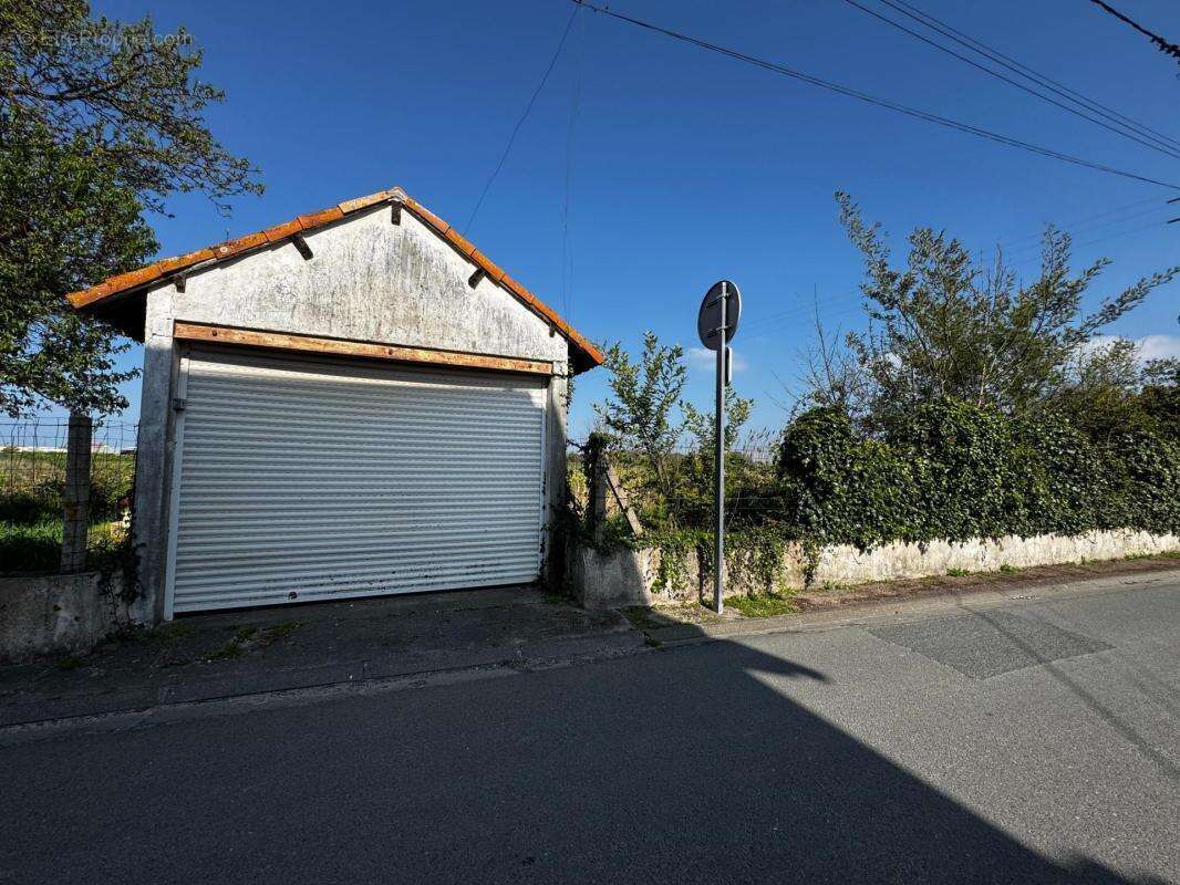 Maison à BOURCEFRANC-LE-CHAPUS