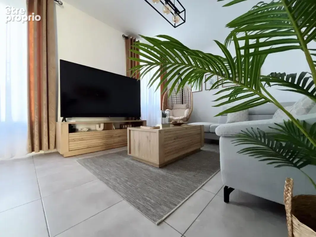 Magnifique appartement T3 de 77 m2  avec garage, situé au second et dernier étage sans ascenseur d'une petite copropriété aux fa - photo 3