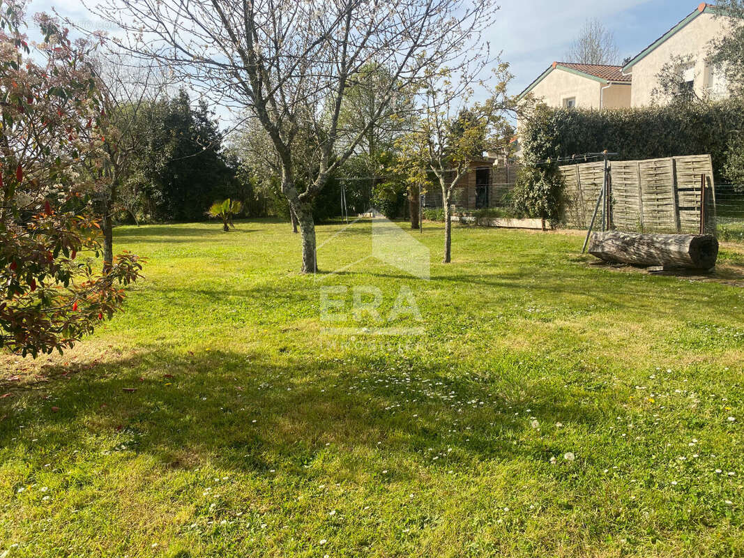Terrain 950m² à boucau - photo 2