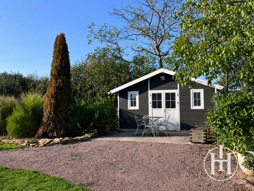 Propriété de caractère d'environ 500m2 au coeur d'un parc paysager - photo 28