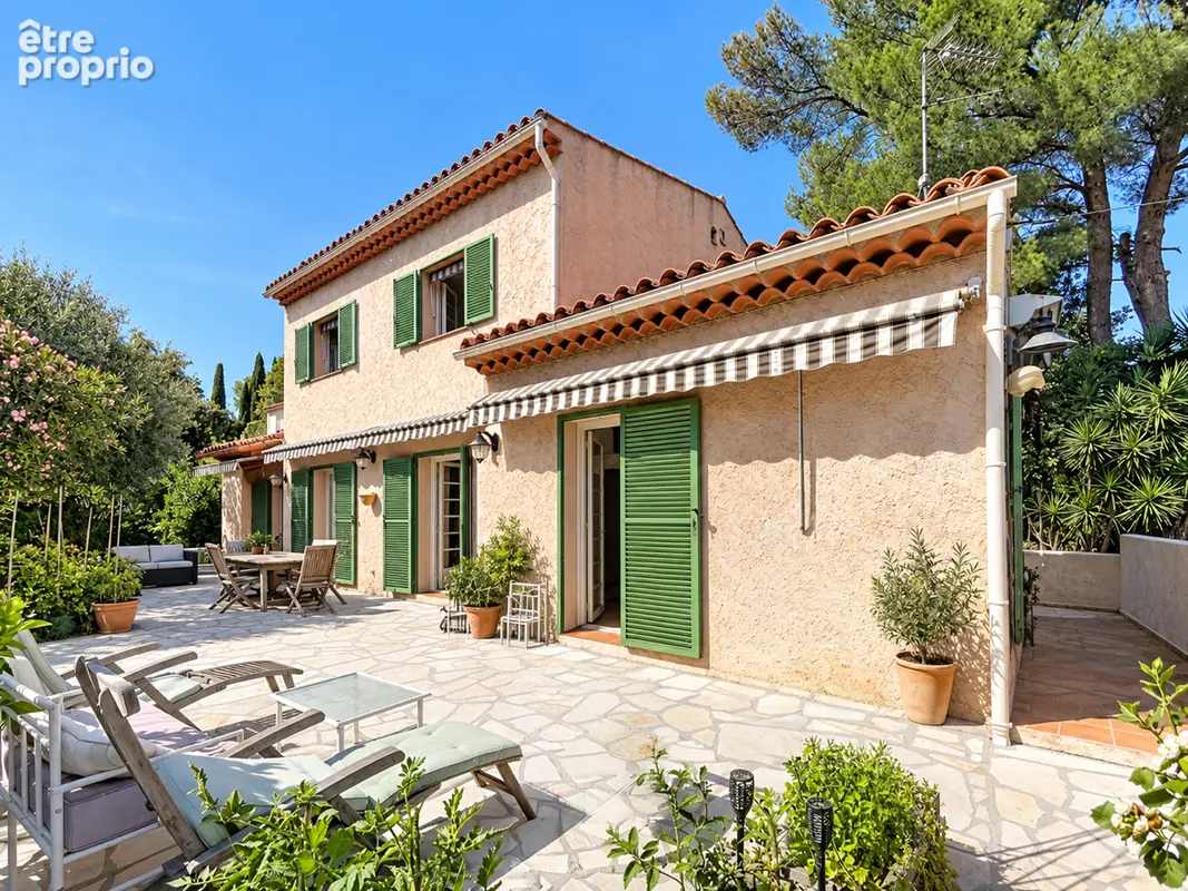 Maison Cagnes Sur Mer 9 pièce(s) 200 m2 - photo 2