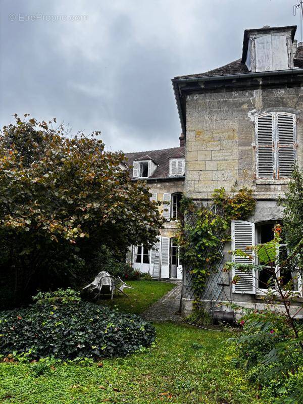 Maison à COMPIEGNE