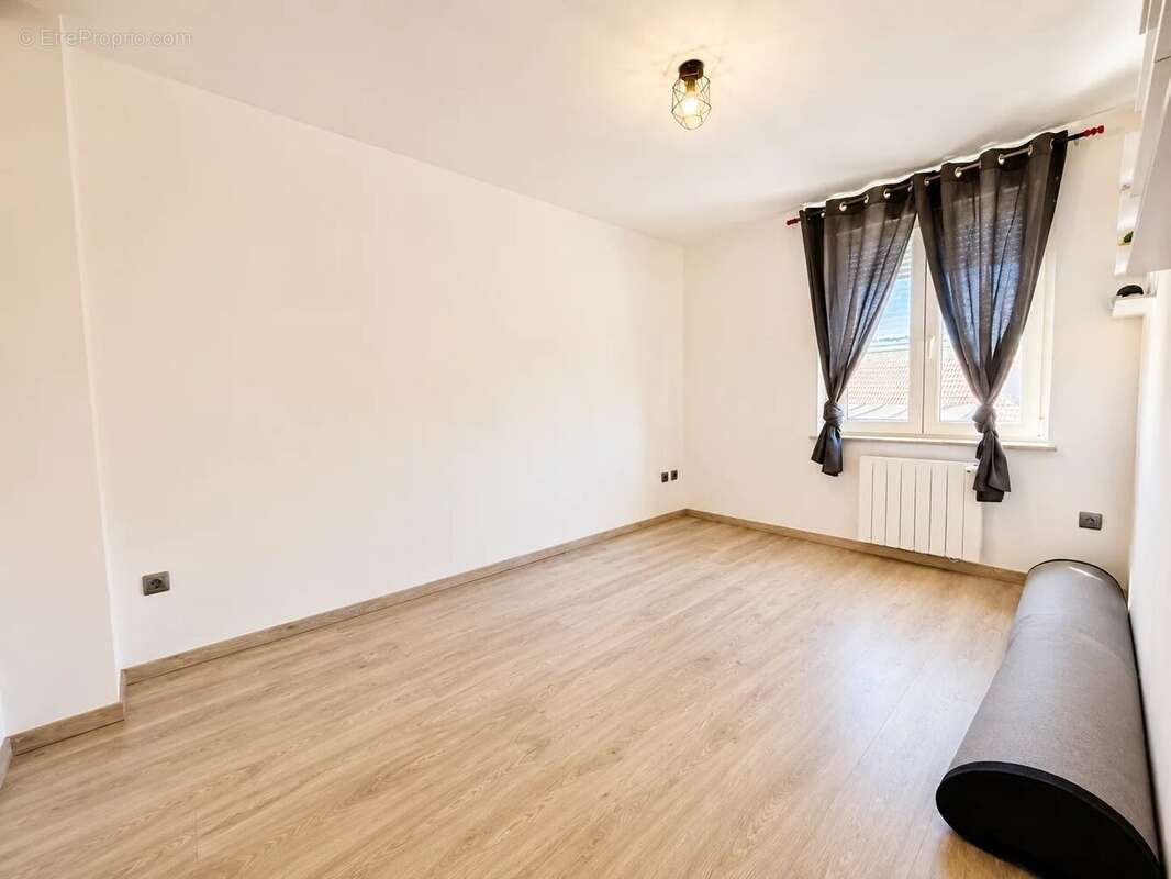 Maison de ville St Quentin - photo 7
