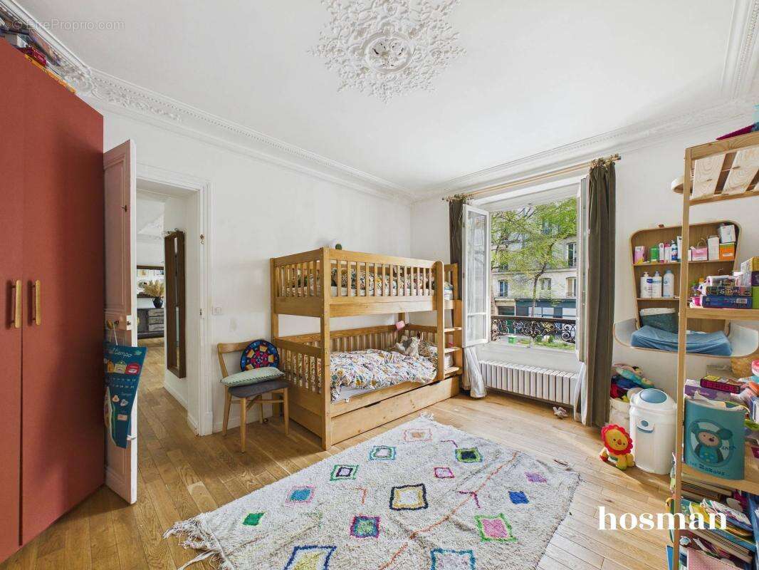 Appartement à PARIS-10E