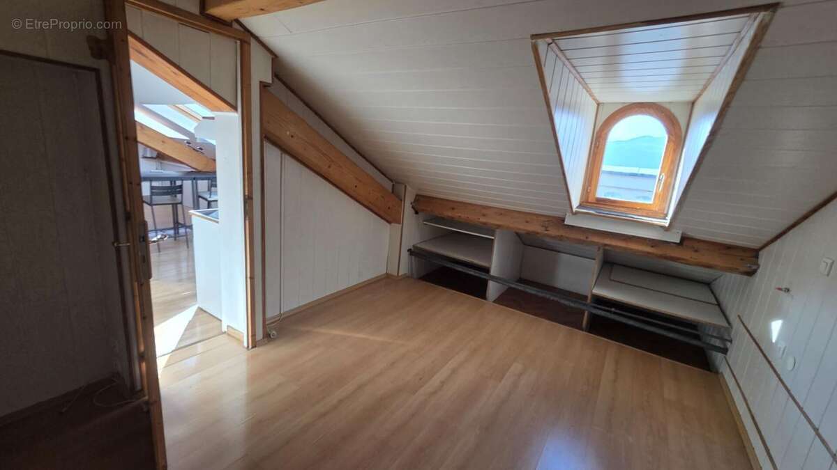 Appartement à AIX-LES-BAINS