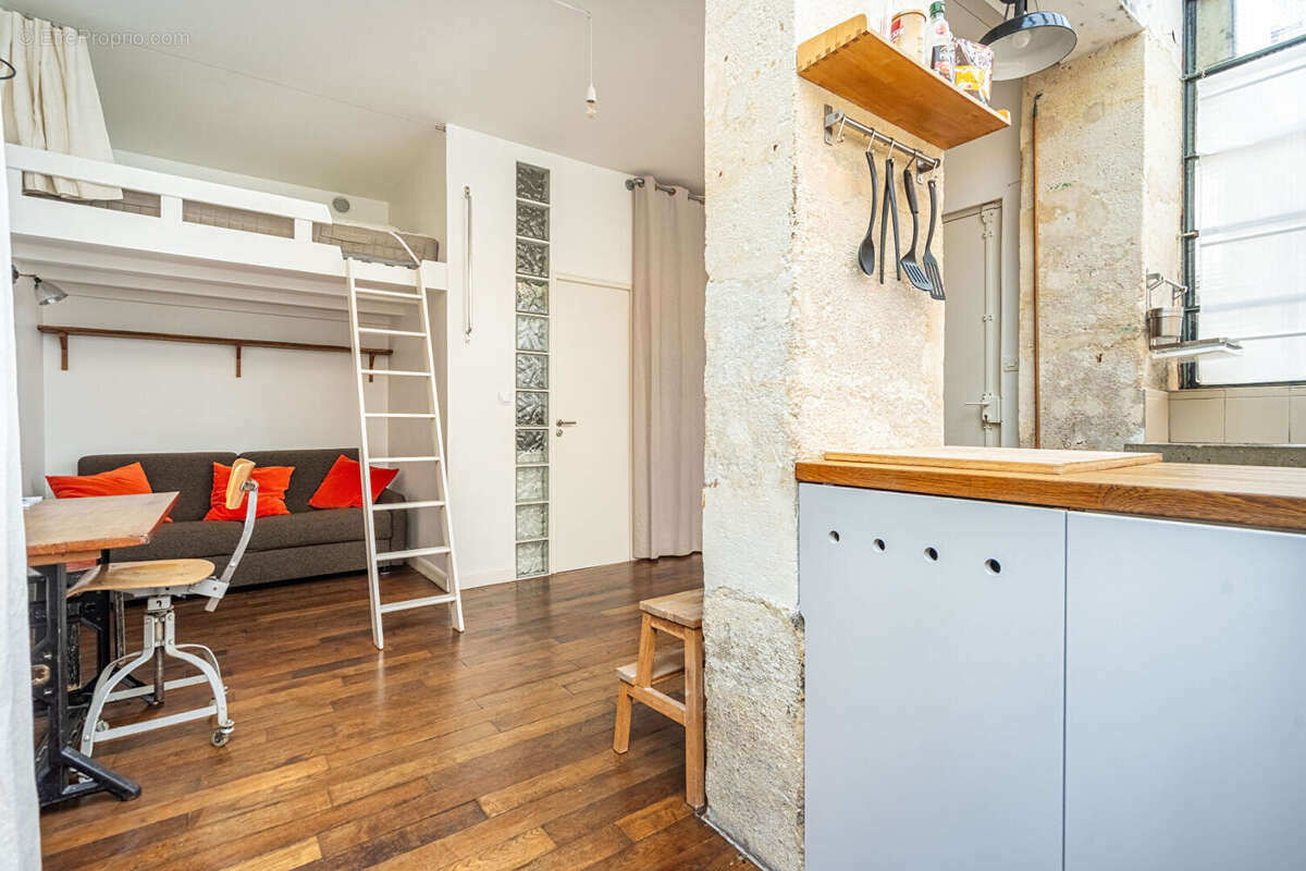 Appartement à PARIS-11E