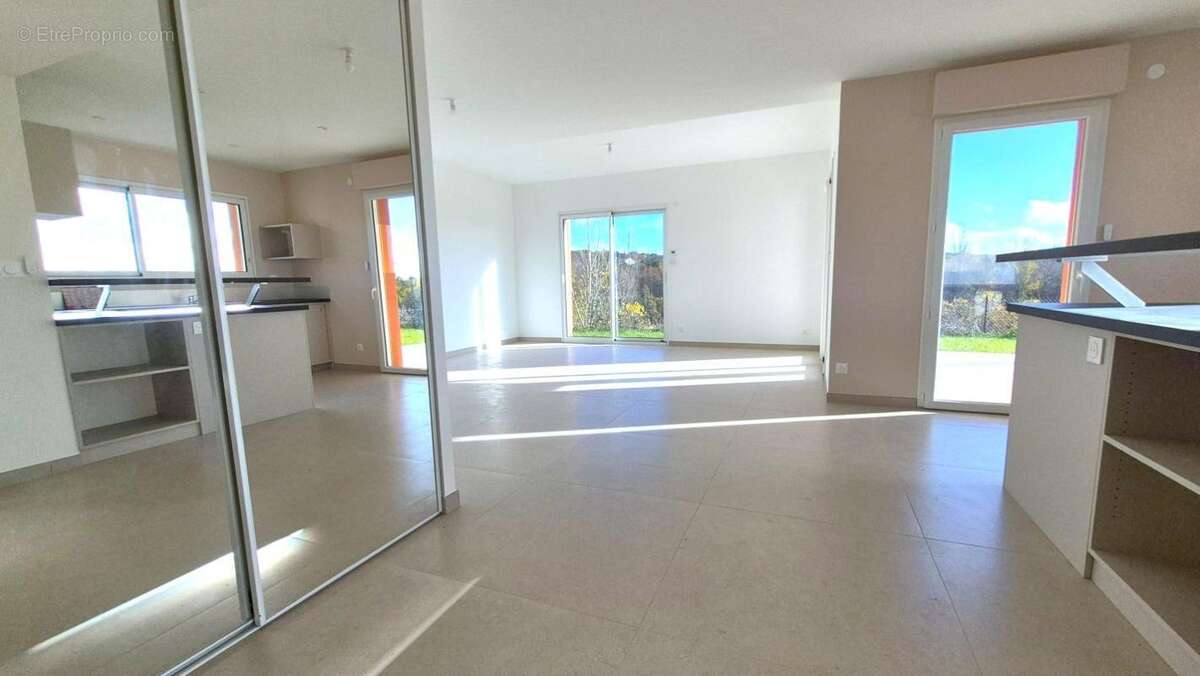 Maison 116 m² à Garidech  - photo 3