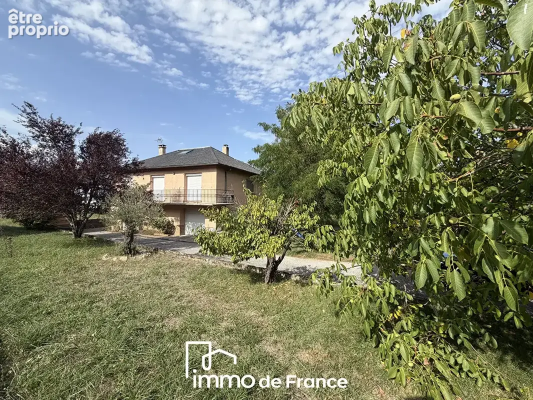 Photo Maison à Agen-D'aveyron au prix de 285 000€