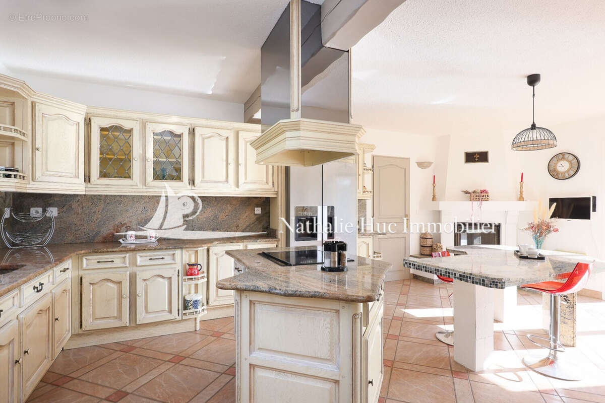 Maison à SAINT-CYPRIEN