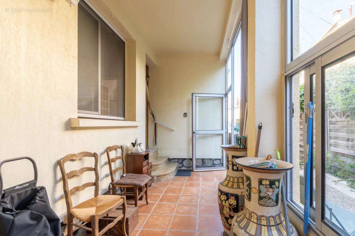 Appartement à SIX-FOURS-LES-PLAGES