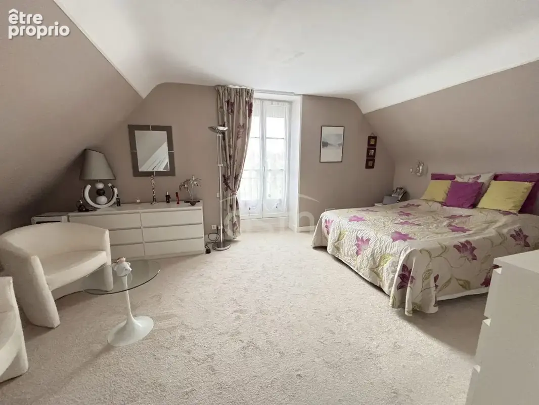Maison 8 pièces 152 m² à vendre à Saint-Epain (37800) - photo 8
